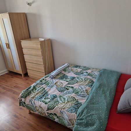Twin Bed For Guests Apartment Londra Exterior foto